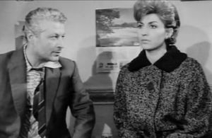 Kenan Pars and Sezer Sezin in Soför Nebahat ve kizi (1964)