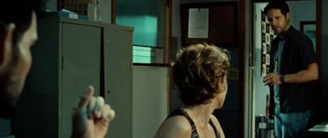 O Lobo atrás da Porta