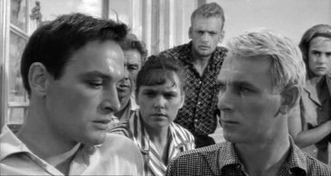 Aleksandr Belyavskiy and Vasiliy Lanovoy in Idu na grozu (1965)