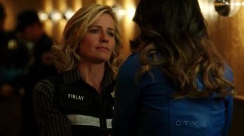 Elisabeth Shue and Sandra Vergara in CSI: Crime Scene Investigation (2000)