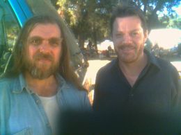 Mike Cochrane and Eddie Izzard on the set of The Riches