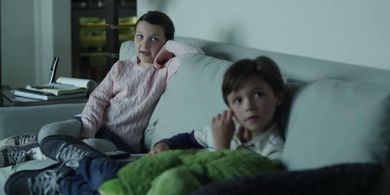 Daisy Tahan and Ben Hyland in House of Cards (2013)