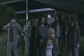 Nicole Barré, Sydney Park, Briana Venskus, Mimi Kirkland, and Elizabeth Faith Ludlow in The Walking Dead (2010)