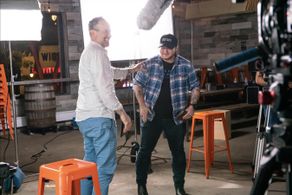 Director/Producer Sav Rodgers and Jason Lee filming Chasing Chasing Amy.