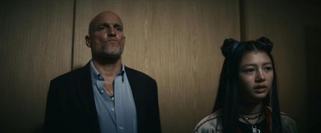 Woody Harrelson and Miku Martineau in Kate (2021)