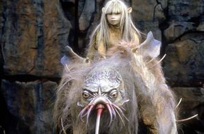 Lisa Maxwell and Kathryn Mullen in The Dark Crystal (1982)