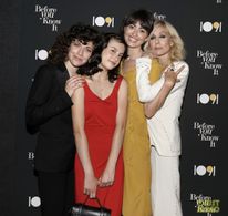 Judith Light, Hannah Pearl Utt, Jen Tullock, and Oona Yaffe
