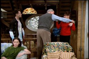 John Lithgow, Joseph Gordon-Levitt, French Stewart, and Elmarie Wendel in 3rd Rock from the Sun (1996)