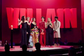 Kevin Mazur, Kathryn Hahn, Madelyn Cline, J.D., Madison Bailey, Chase Stokes, and Rudy Pankow at an event for 2021 MTV M