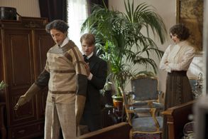 Adrien Brody, Evan Jones, and Kristen Connolly in Houdini (2014)