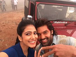 Arya and Malavika Mohanan in The Great Father (2017)