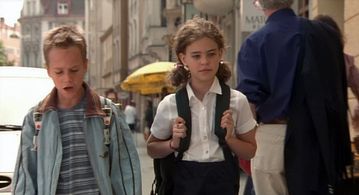 Max Felder and Elea Geissler in Annaluise & Anton (1999)