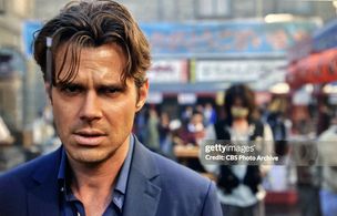 Josh Casaubon as Kris Hall - Criminal Minds: Beyond Borders. S1.E4