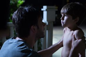 Josh Hamilton and Kadan Rockett in Dark Skies (2013)