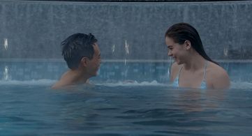 Hailee Steinfeld and Hayden Szeto in The Edge of Seventeen (2016)