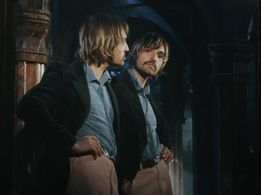 Jordan Haj in Jordan Haj & Emma Smetana: Dopamine (2022)