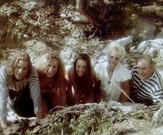 Sergey Makhovikov, Anatoliy Ravikovich, Elena Stavitskaya, Kristina Sinelnik, and Svitlana Avtukhova in Khippiniada abo 