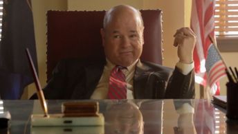 Larry Miller in Hot Bot (2016)