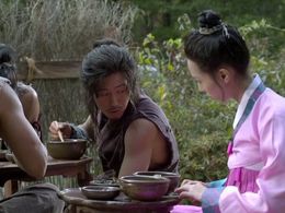 Jang Hyuk and Ha-eun Kim in Chuno (2010)
