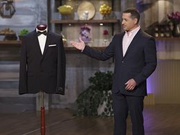 Bobby Deen in Spring Baking Championship (2015)