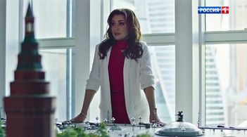 Anastasiya Zavorotnyuk in Mezhdu nami, devochkami. Prodolzheniye: Episode #1.11 (2019)