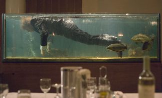 Alex van Warmerdam in Waiter (2006)