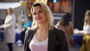 Barbara Sloesen in Taste of Love (2022)