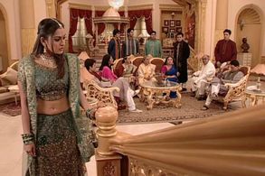 Deepak Qazir, Neelam Mehra, Ali Asgar, Gautam Chaturvedi, Tina Parekh, Lily Patel, and Nayan Bhatt in Kahaani Ghar Ghar 