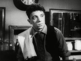 Aleksandr Gordon in The Killers (1956)