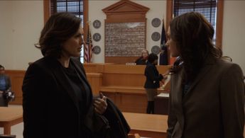 Mariska Hargitay and Kelly Briter in Law & Order: Special Victims Unit (1999)