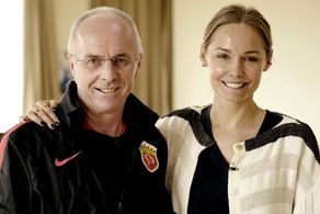 Sven-Göran Eriksson and Carina Berg in Ett jobb för Berg (2015)