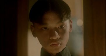 Xiaoxiao Wang in Shanghai Triad (1995)