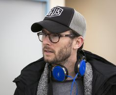 Staten on the set of A Serial Killer's Guide to Life