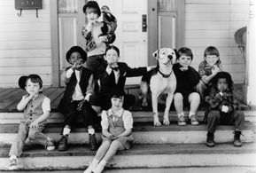 Ross Bagley, Bug Hall, Brittany Ashton Holmes, Zachary Mabry, Courtland Mead, Petey, Travis Tedford, Jordan Warkol, Kevi