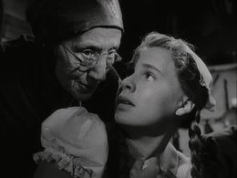 Birgitta Pettersson and Naima Wifstrand in The Magician (1958)