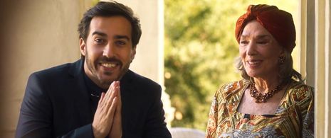 Graciela Borges and Nicolás Francella in The Weasel's Tale (2019)