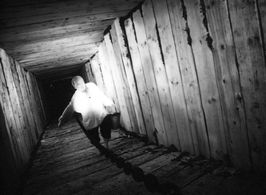 Dmitri Milyutenko in Krynytsya dlya sprahlykh (1965)