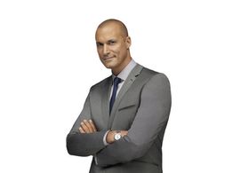 Nigel Barker in The Face (2013)
