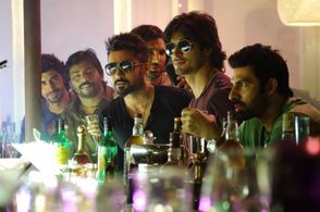 Suriya, Chetan Hansraj, Bobby Bedi, Manoj Misra, and Vidyut Jammwal in Anjaan (2014)