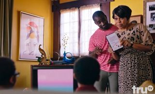 Elle Vernee in Laff Mobb's Laff Tracks (2018)