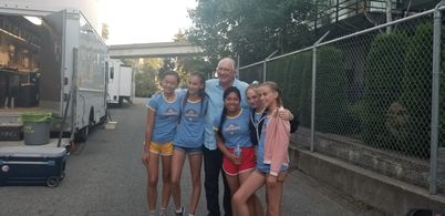 David Geddes, Geraldine Chiu, Vanessa Przada, Emily Murden, Alexa Loo, and Brooklyn Hislop in DC's Legends of Tomorrow (