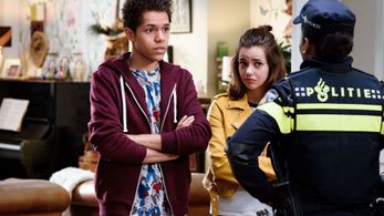 Stony Blyden and Maemae Renfrow in Hunter Street (2017)