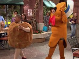 Mateo Arias and Alex Jones in Kickin' It (2011)