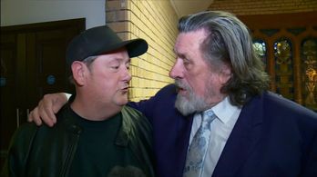 Ricky Tomlinson and Johnny Vegas in Granada Reports (1992)