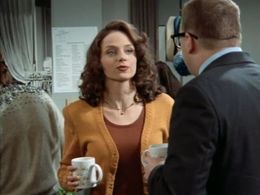 Drew Carey and Katy Selverstone in The Drew Carey Show (1995)