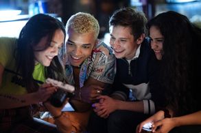 Uly Schlesinger, Haley Sanchez, Chase Sui Wonders, and Justice Smith in Generation (2021)