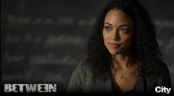 Shailene Garnett in Between (2015)