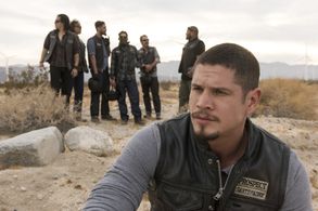 Michael Irby, Antonio Jaramillo, Raoul Max Trujillo, JD Pardo, Richard Cabral, Clayton Cardenas, and Vincent Vargas in M