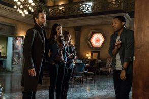 Janina Gavankar, Rachel Melvin, Tom Mison, and Jerry MacKinnon in Sleepy Hollow (2013)