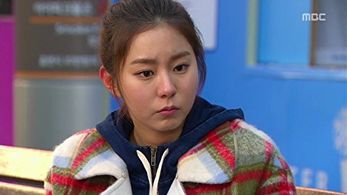 Kim You-Jin in Gold Rainbow (2013)